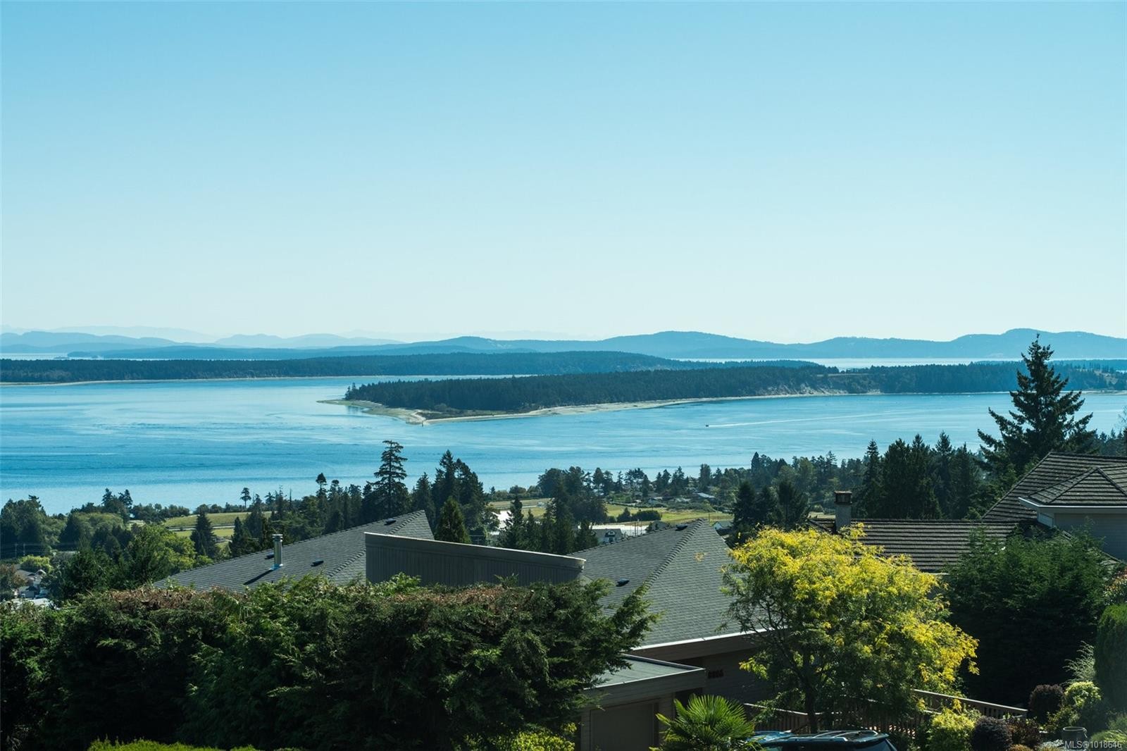 8874 Park Pacific Terr, North Saanich, BC