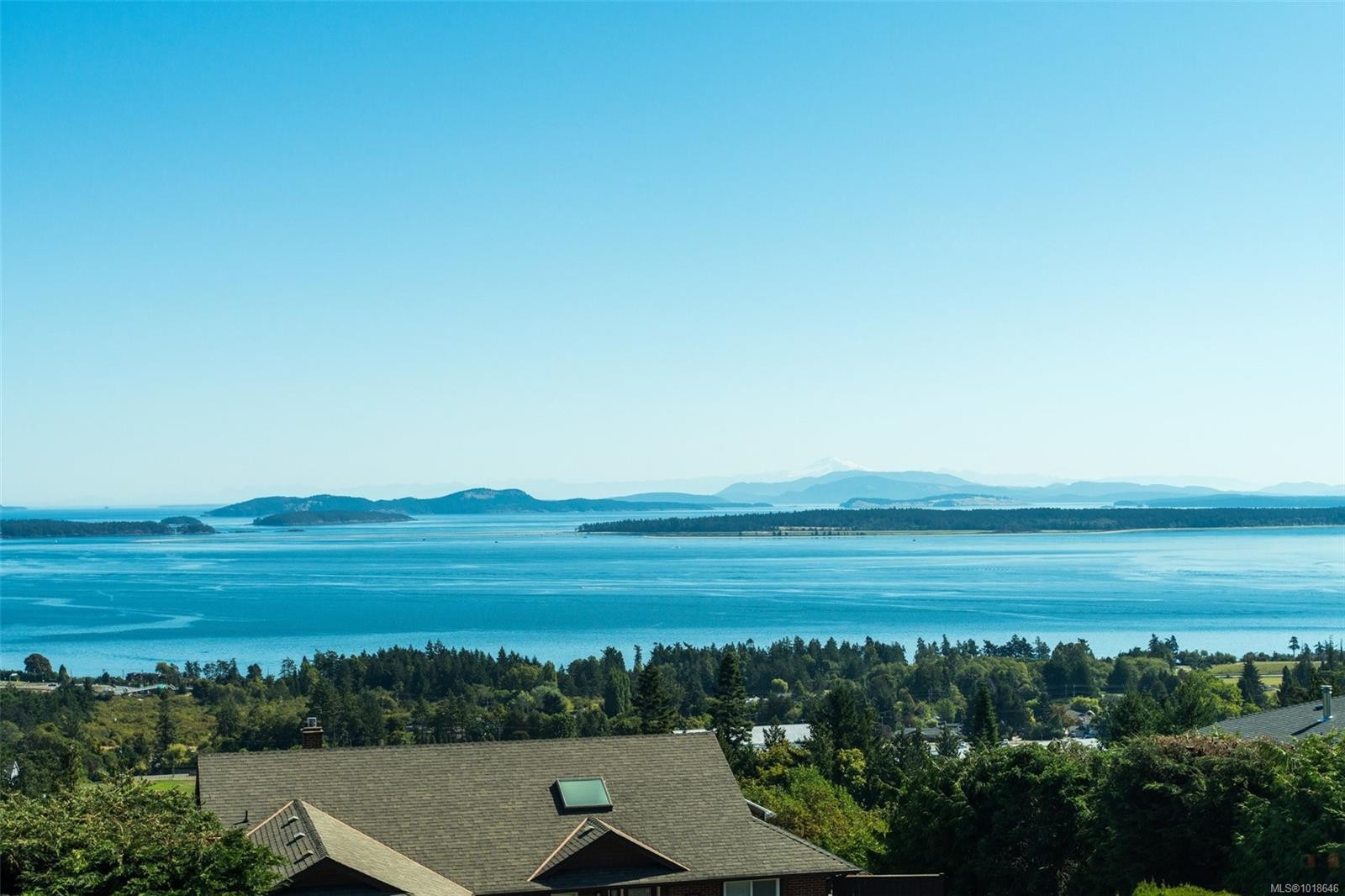 8874 Park Pacific Terr, North Saanich, BC