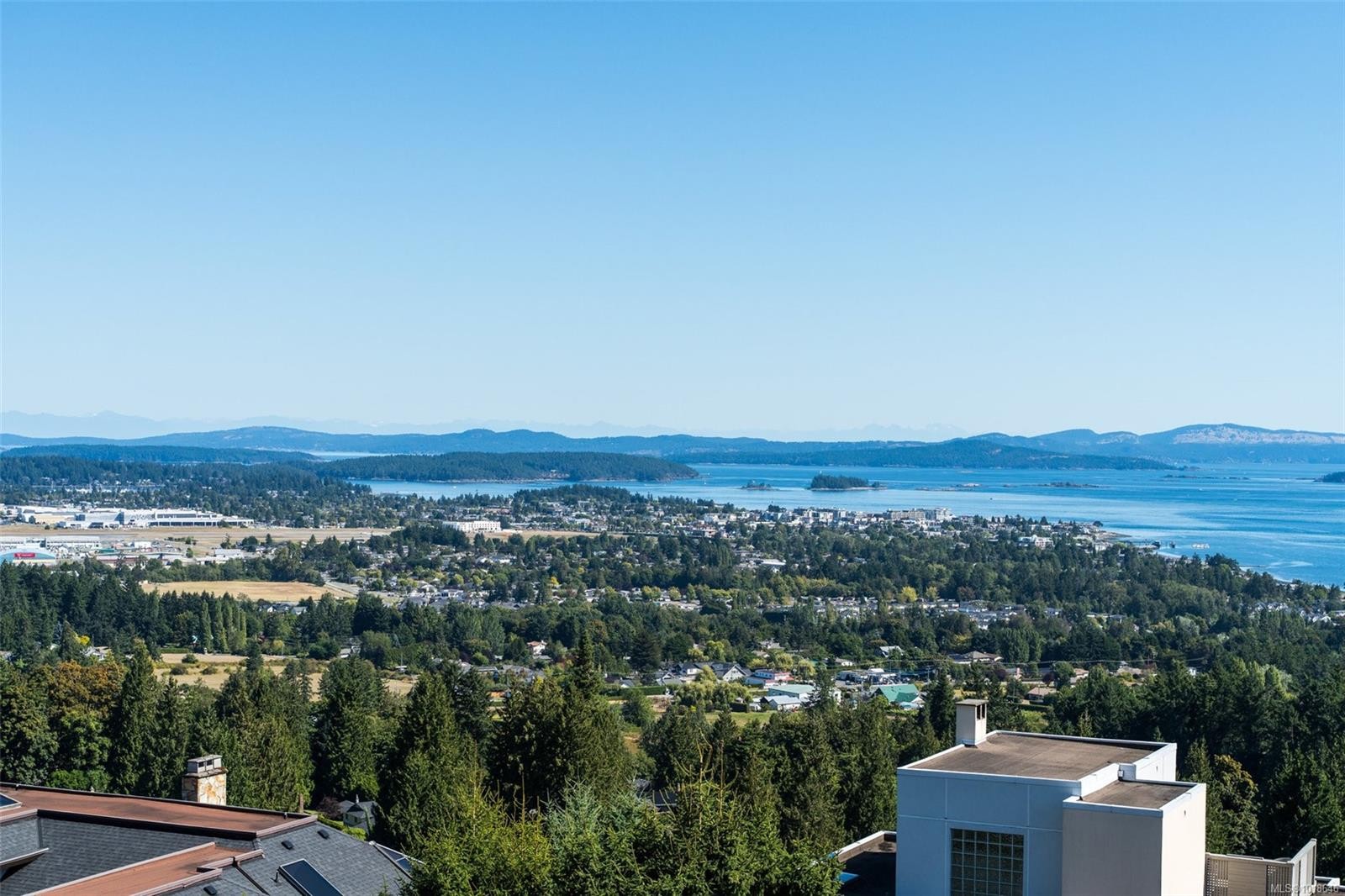 8874 Park Pacific Terr, North Saanich, BC