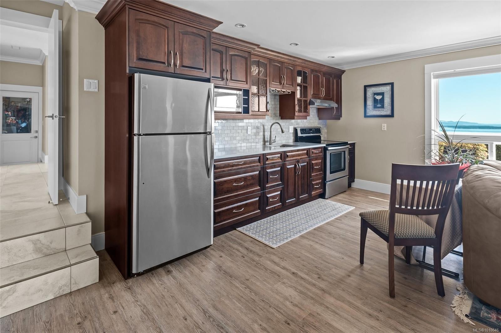 8874 Park Pacific Terr, North Saanich, BC