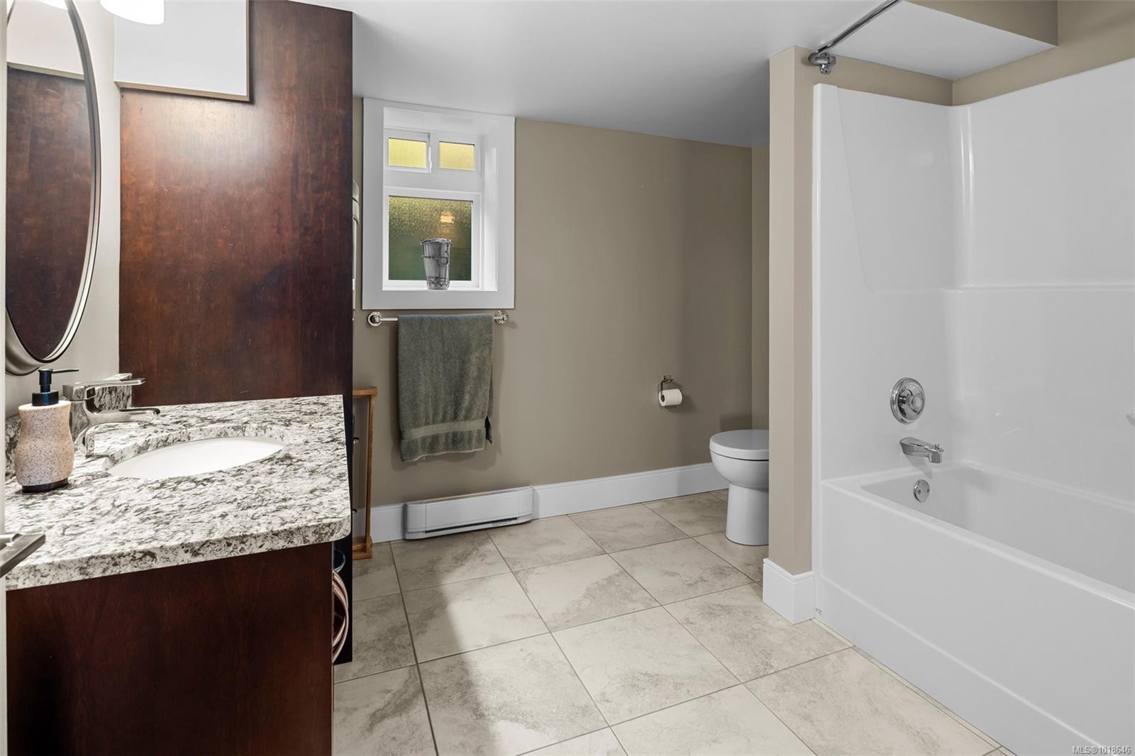 8874 Park Pacific Terr, North Saanich, BC