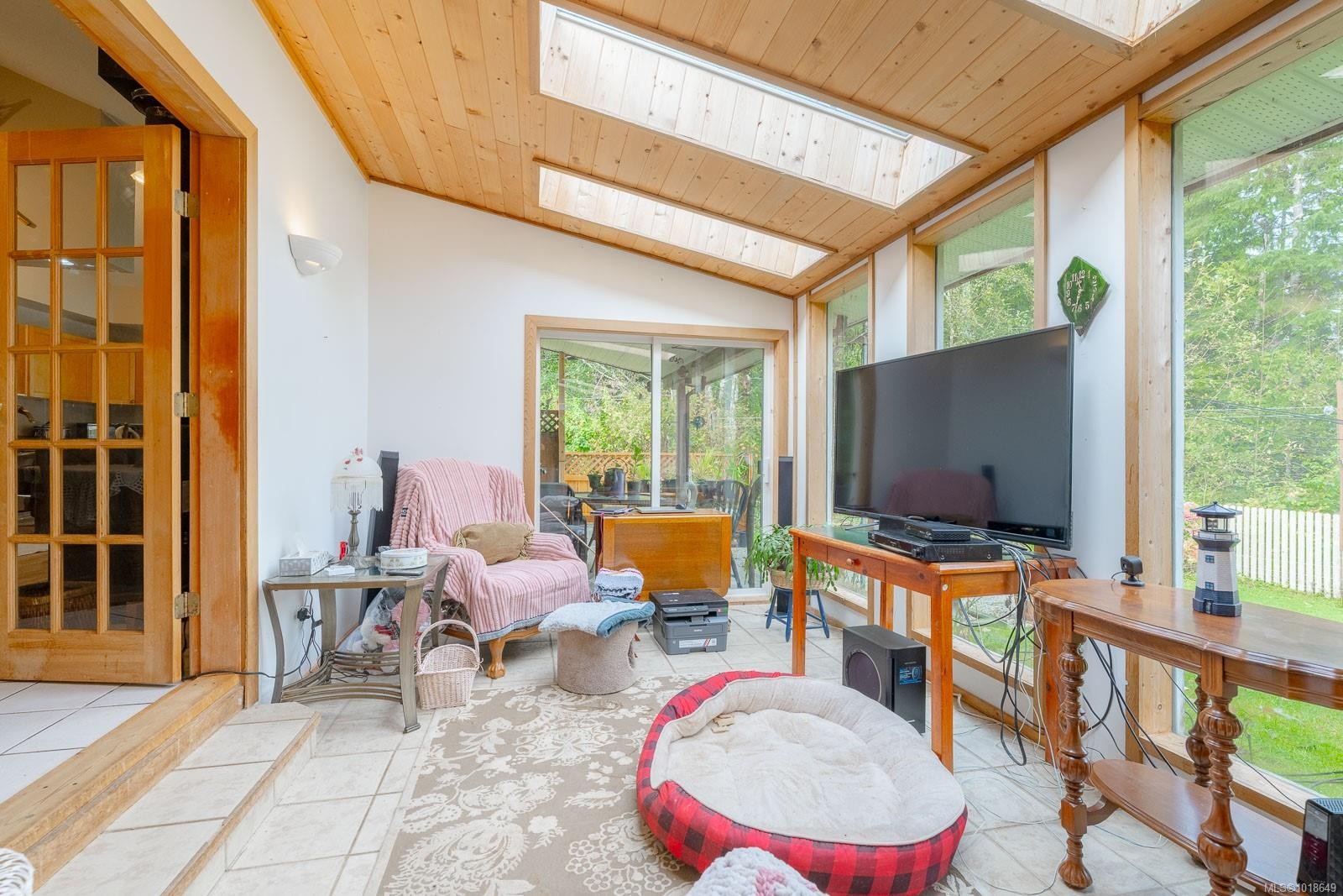 A-280 Binnacle Rd, Bamfield, BC - Indoor