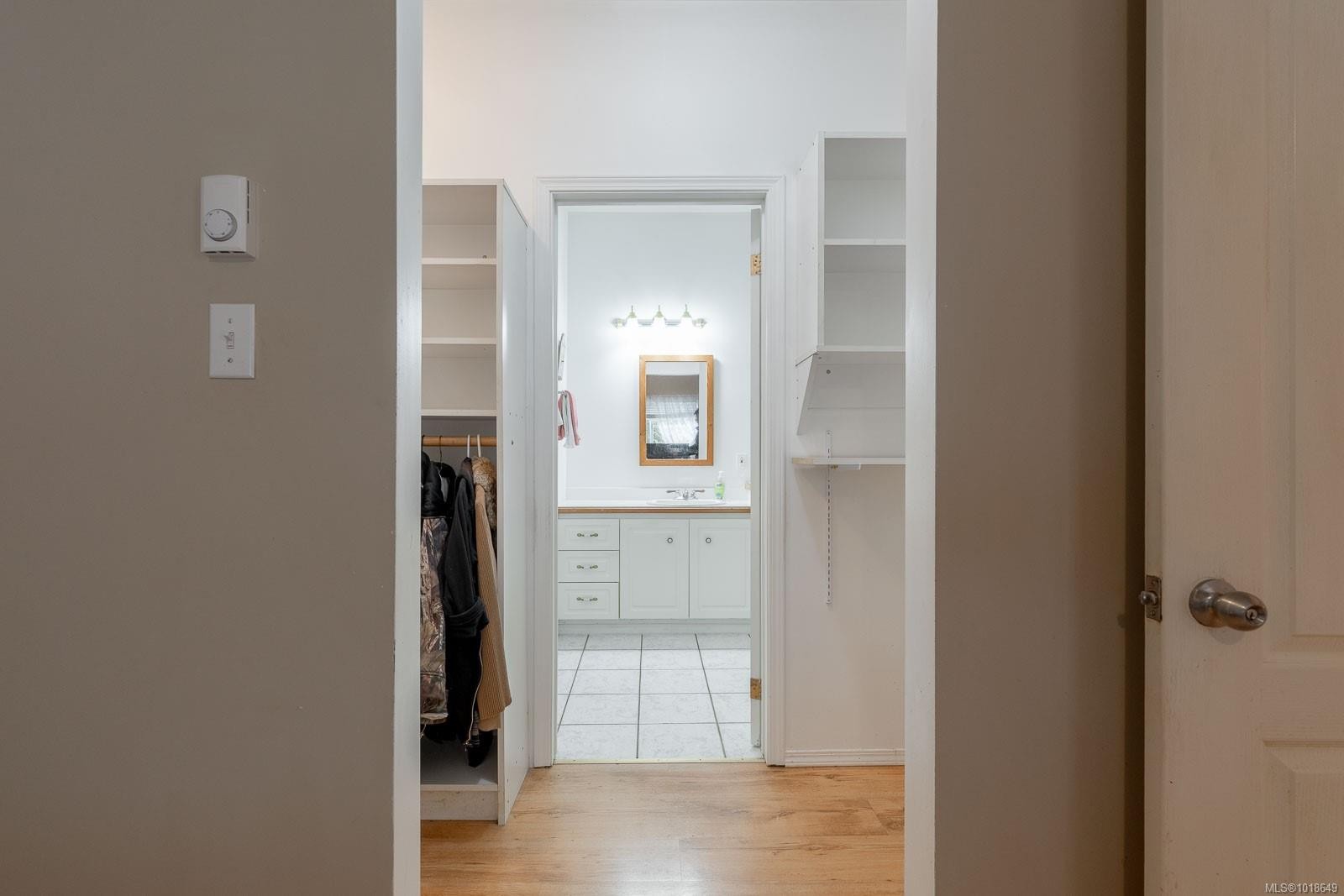 A-280 Binnacle Rd, Bamfield, BC - Indoor Photo Showing Other Room