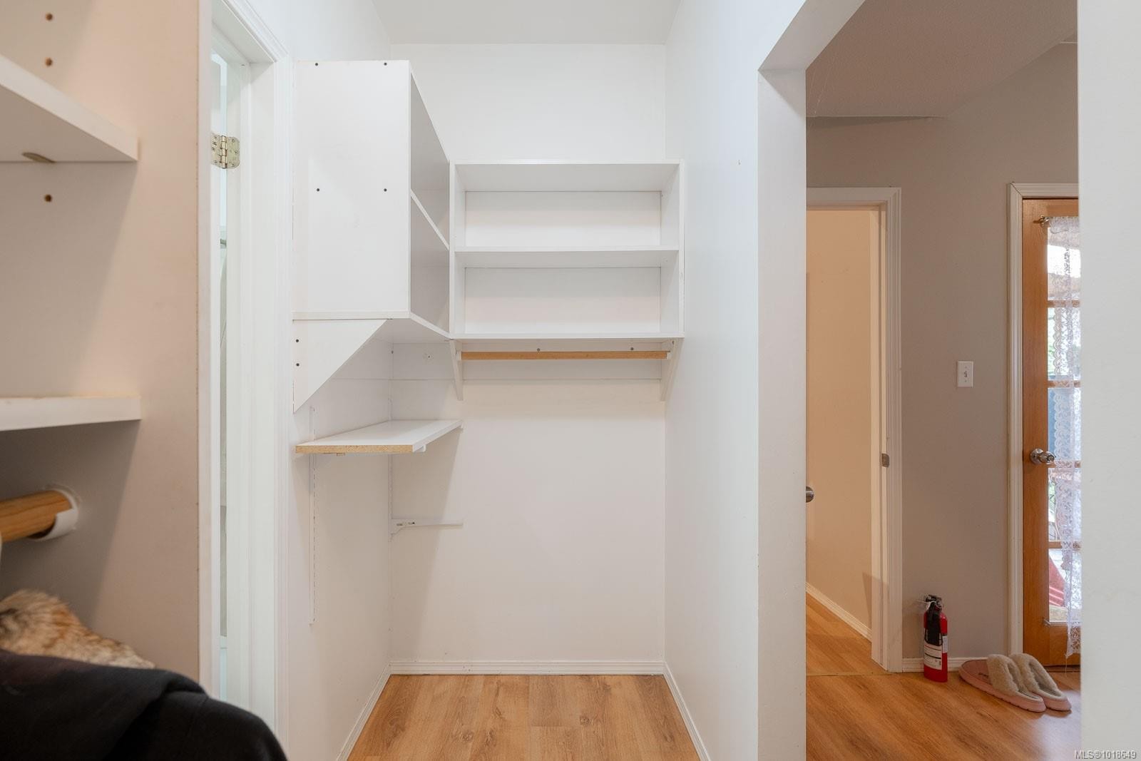 A-280 Binnacle Rd, Bamfield, BC - Indoor