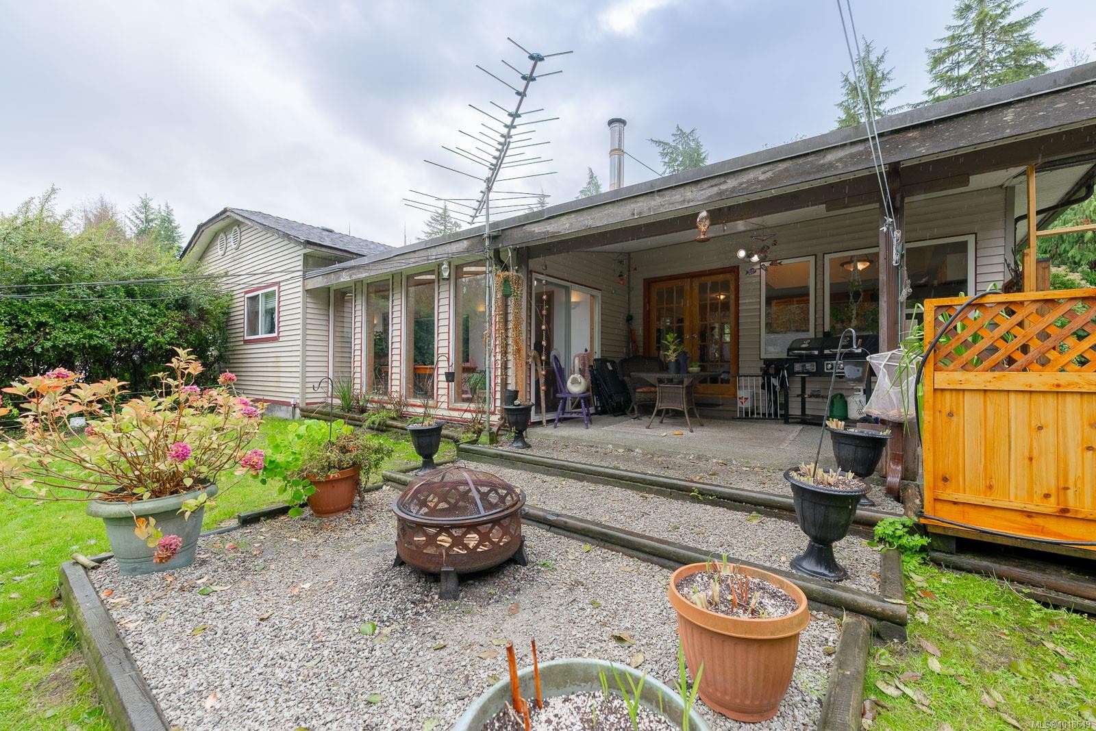 A-280 Binnacle Rd, Bamfield, BC - Outdoor With Deck Patio Veranda