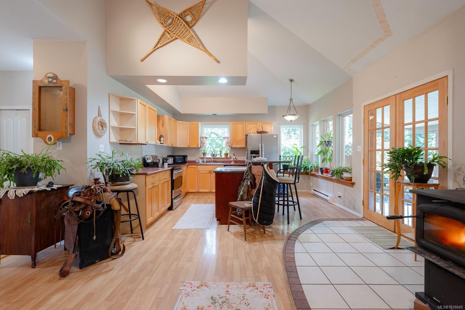 A-280 Binnacle Rd, Bamfield, BC - Indoor