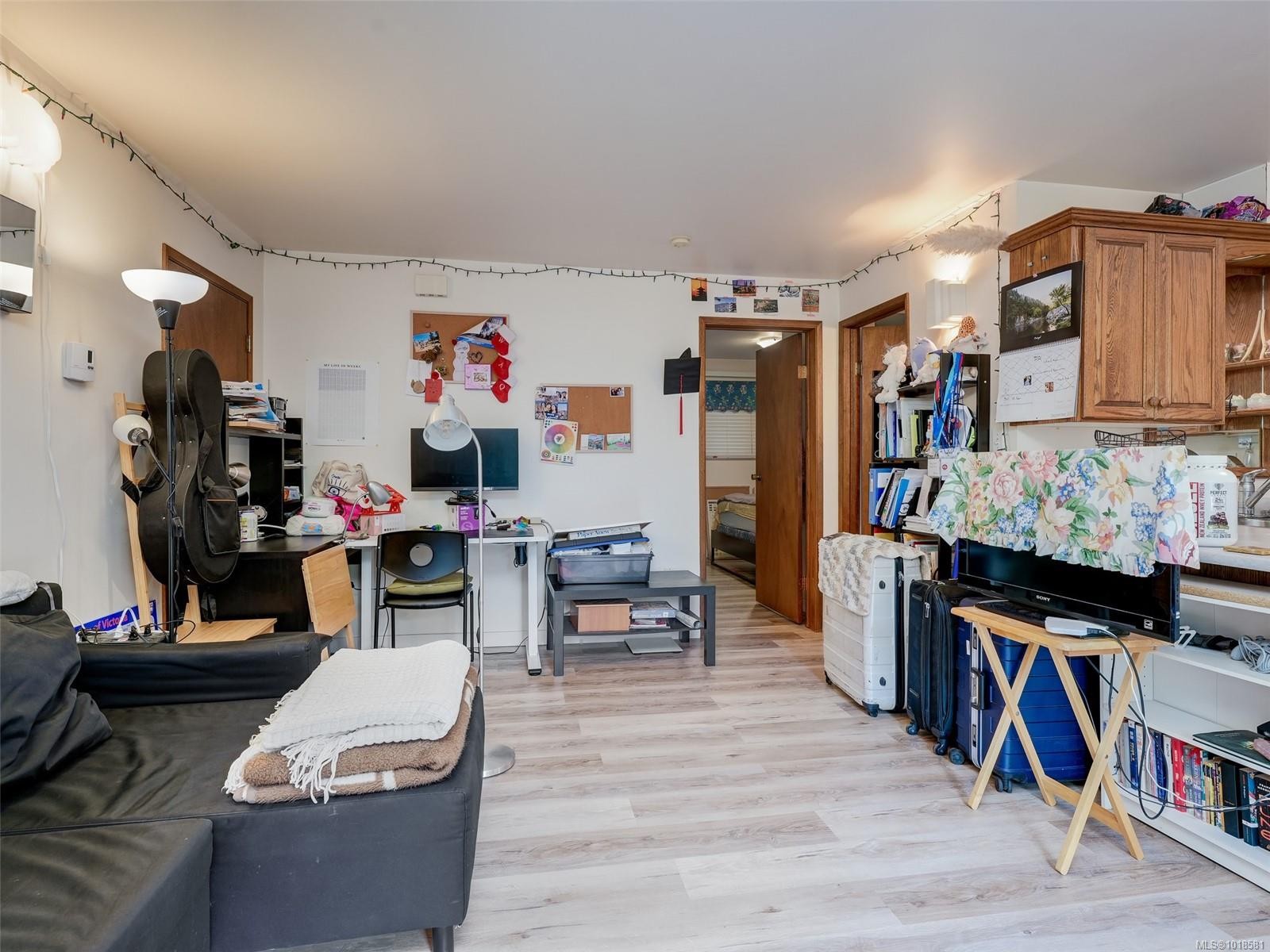 1544 Granada Cres, Saanich, BC