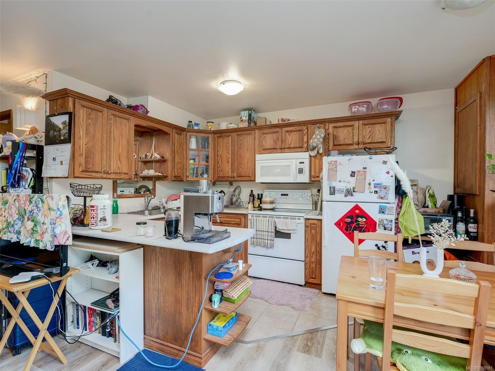 1544 Granada Cres, Saanich, BC