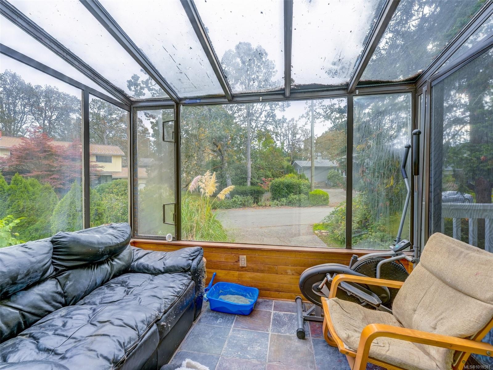 1544 Granada Cres, Saanich, BC