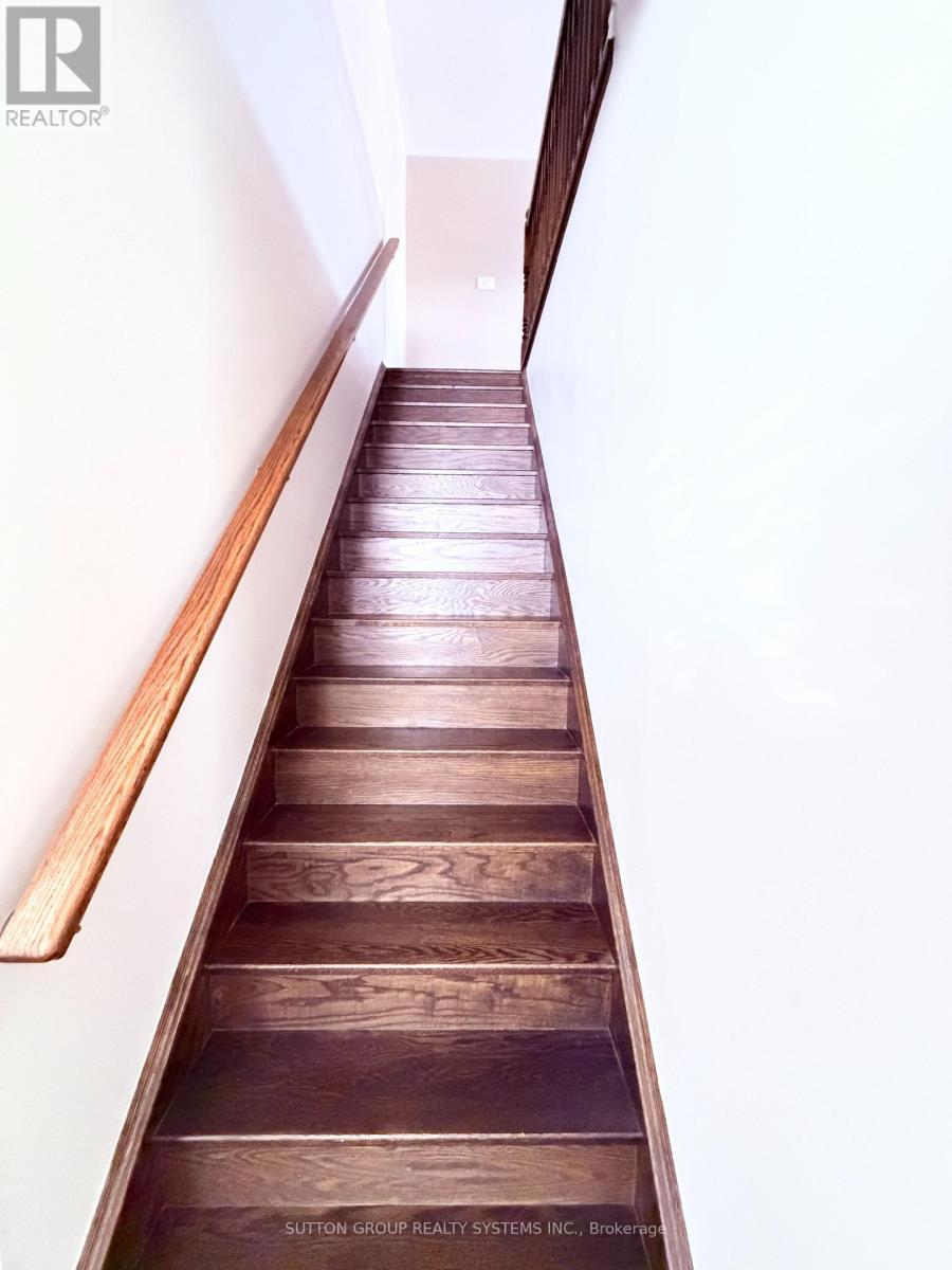 693 Doon South Drive, Kitchener, ON - Indoor Photo Showing Other Room