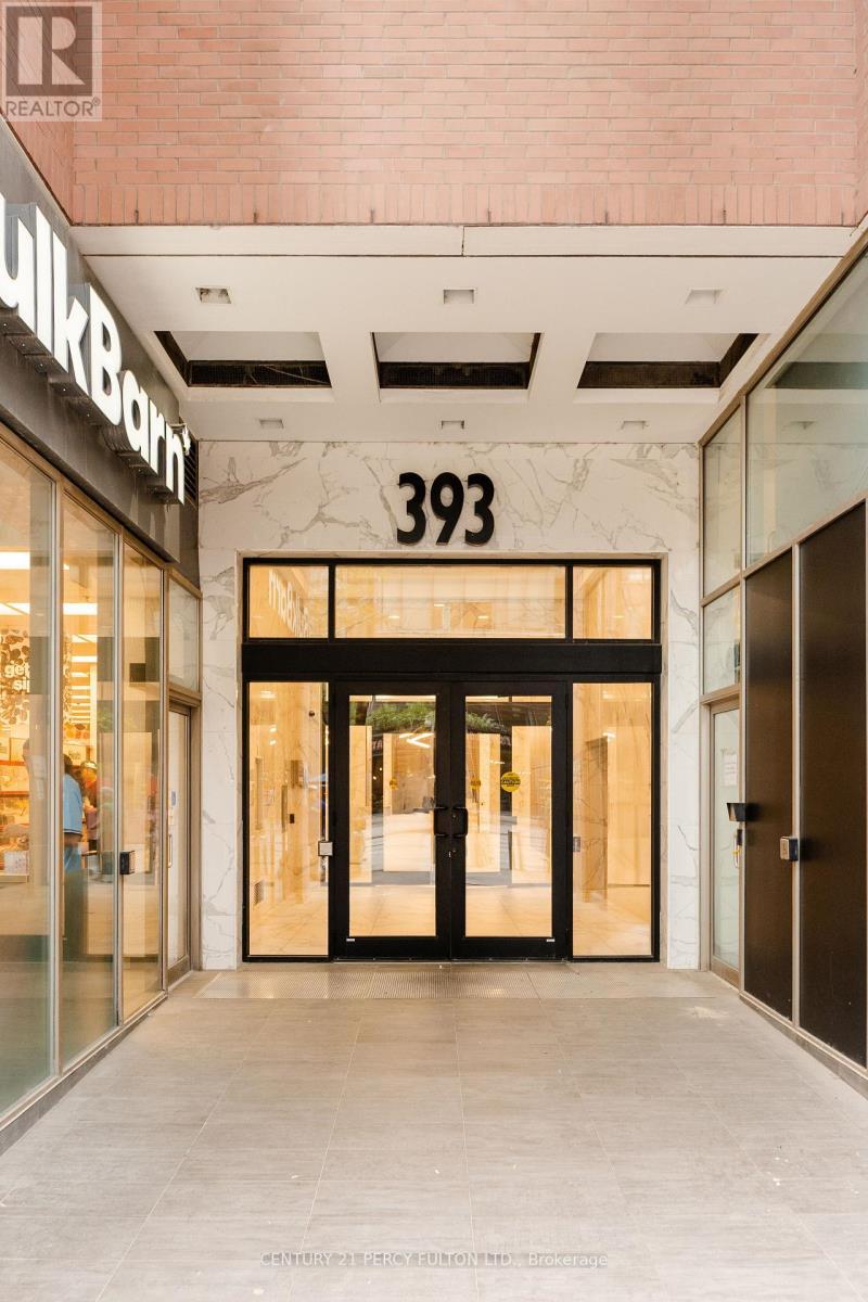 1204 - 393 King Street W, Toronto, ON - Indoor Photo Showing Other Room