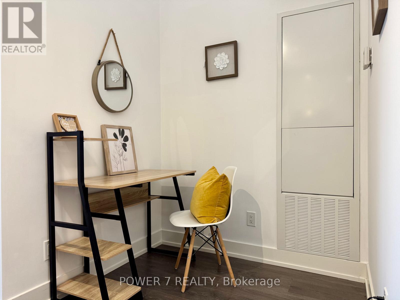 1705 - 180 Fairview Mall Drive, Toronto, ON - Indoor Photo Showing Other Room