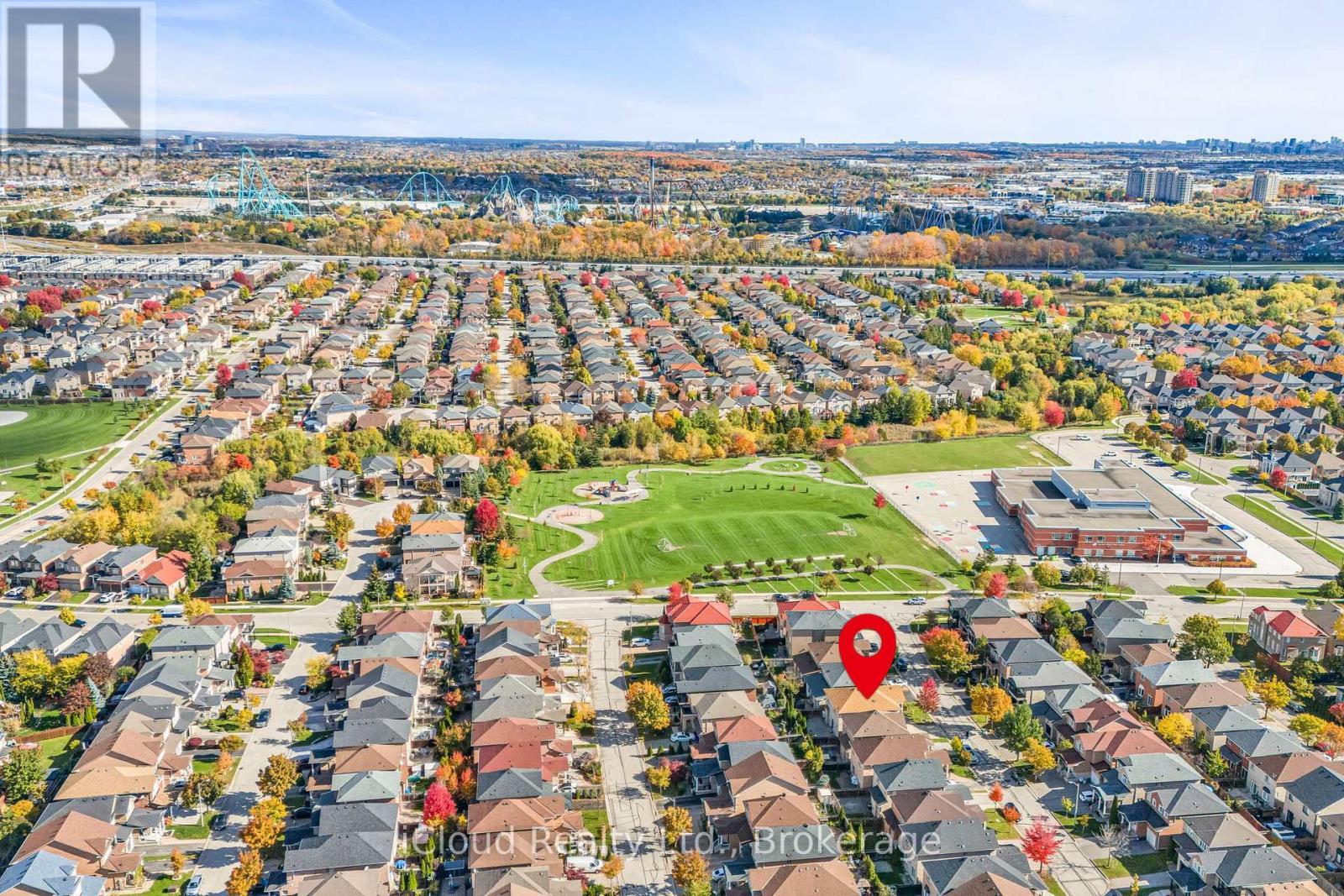18 Daiseyfield Crescent, Vaughan, ON - Outdoor With View