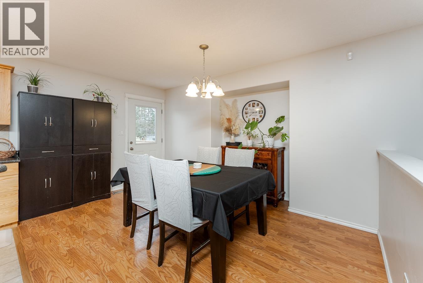 8311 Flamingo Road, Prince George, BC - Indoor Photo Showing Dining Room