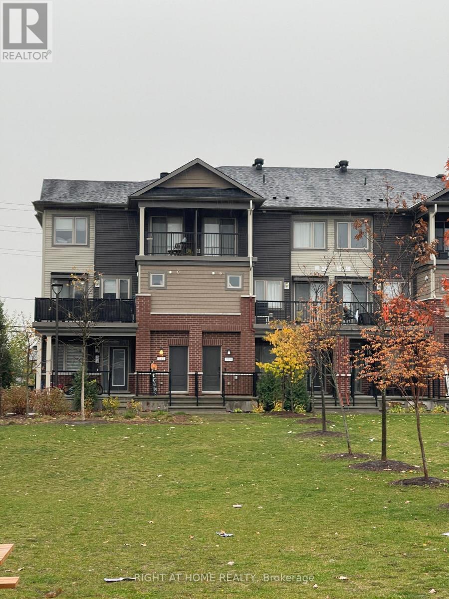 712 Lapland Private, Ottawa, ON - Outdoor With Facade