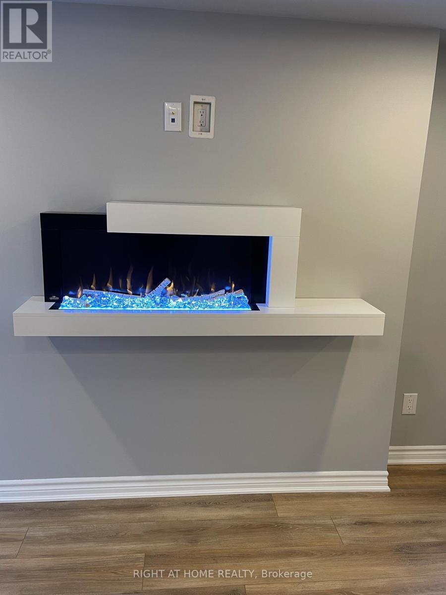 712 Lapland Private, Ottawa, ON - Indoor Photo Showing Other Room