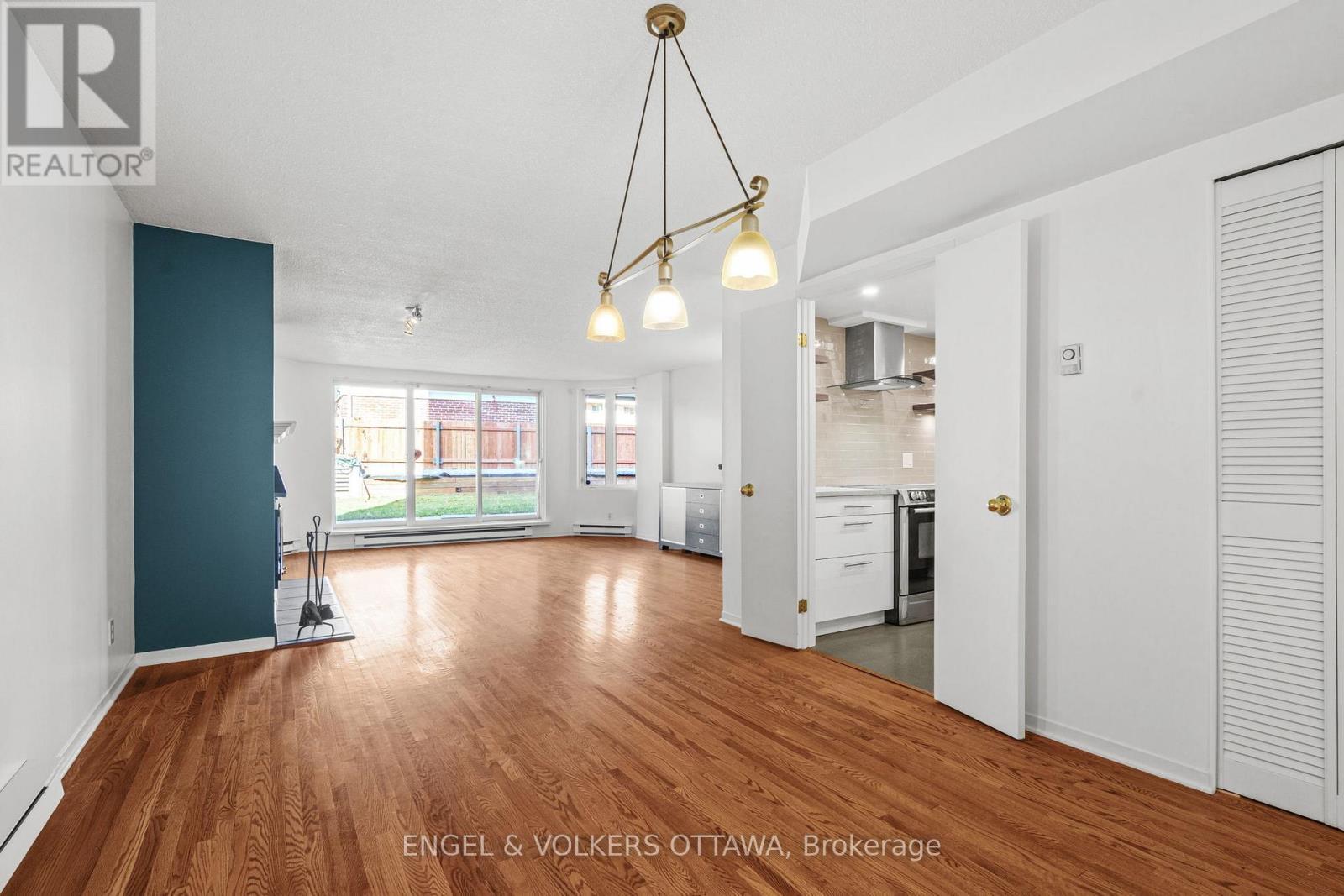 103 - 295 Gilmour Street, Ottawa, ON - Indoor Photo Showing Other Room