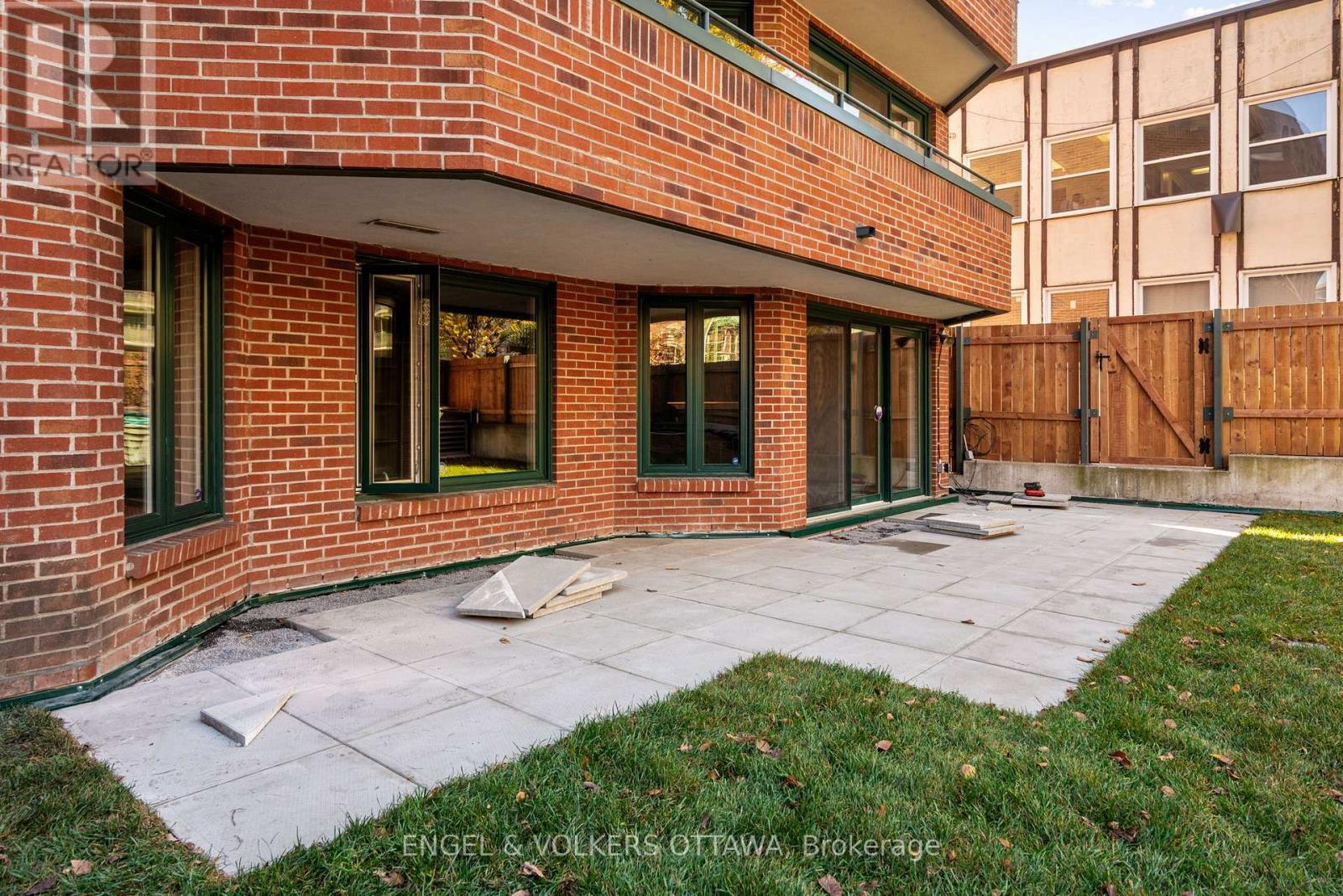 103 - 295 Gilmour Street, Ottawa, ON - Outdoor With Exterior