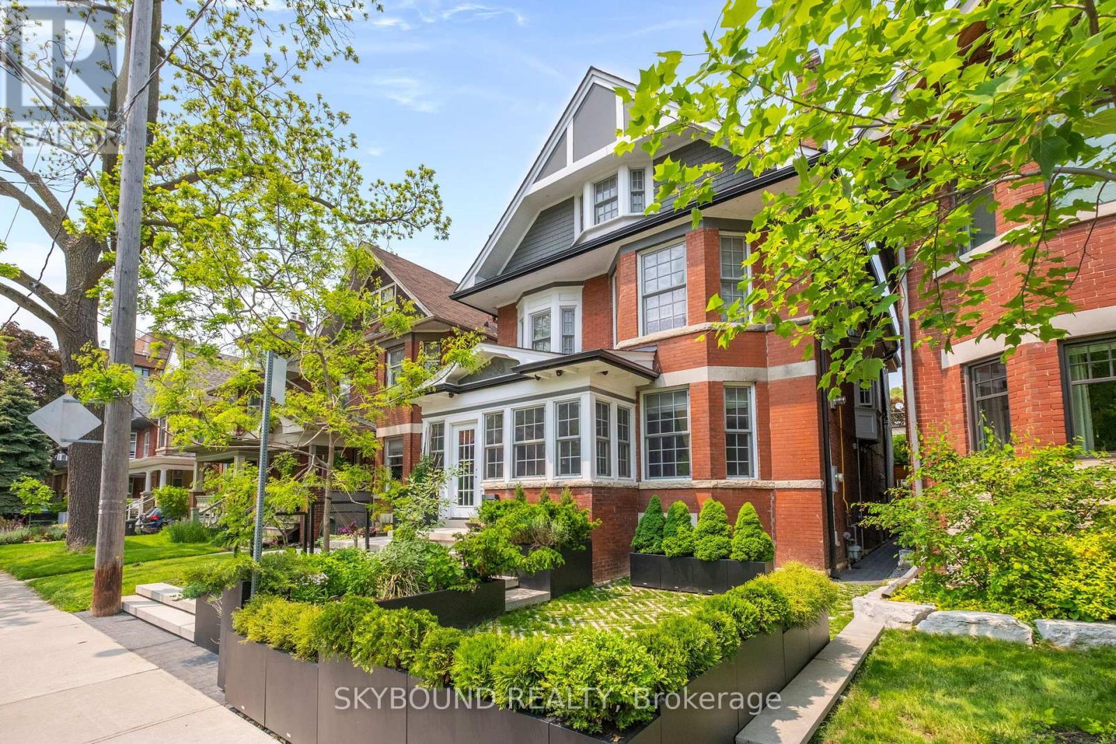 20 Fairview Boulevard, Toronto, ON - Outdoor