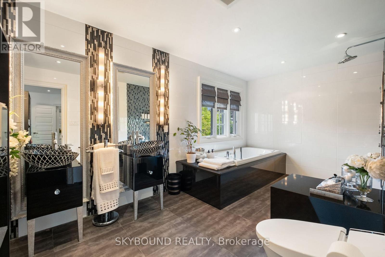 20 Fairview Boulevard, Toronto, ON - Indoor Photo Showing Bathroom