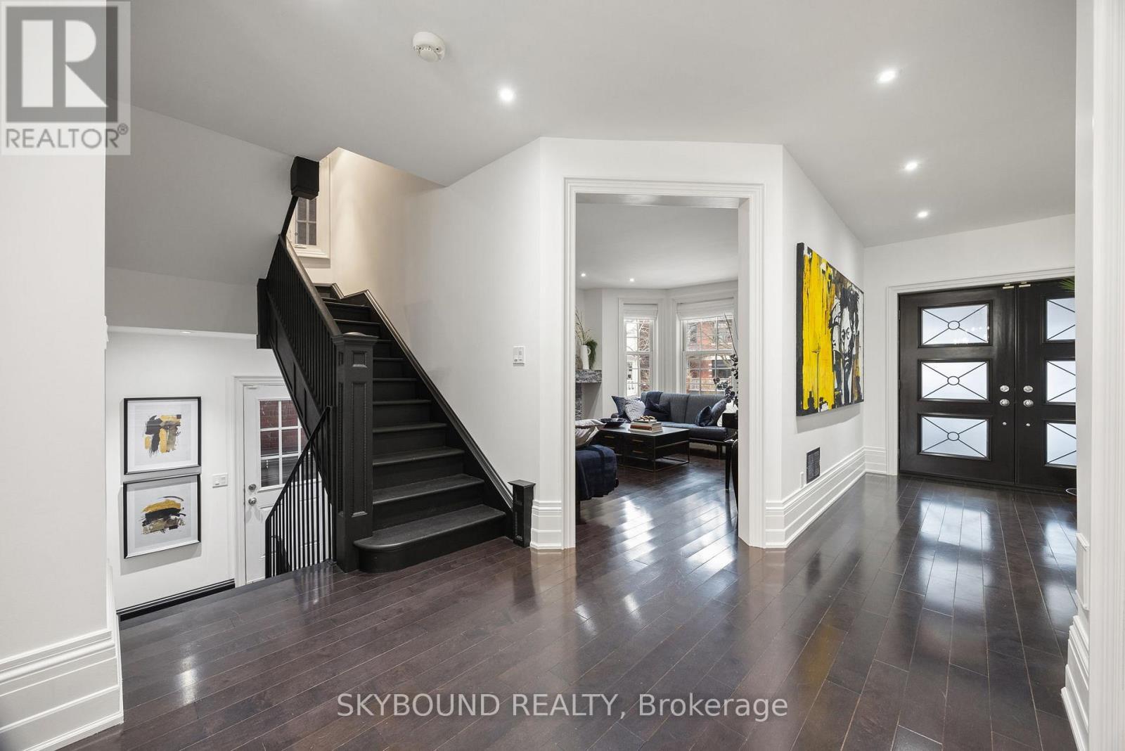 20 Fairview Boulevard, Toronto, ON - Indoor Photo Showing Other Room