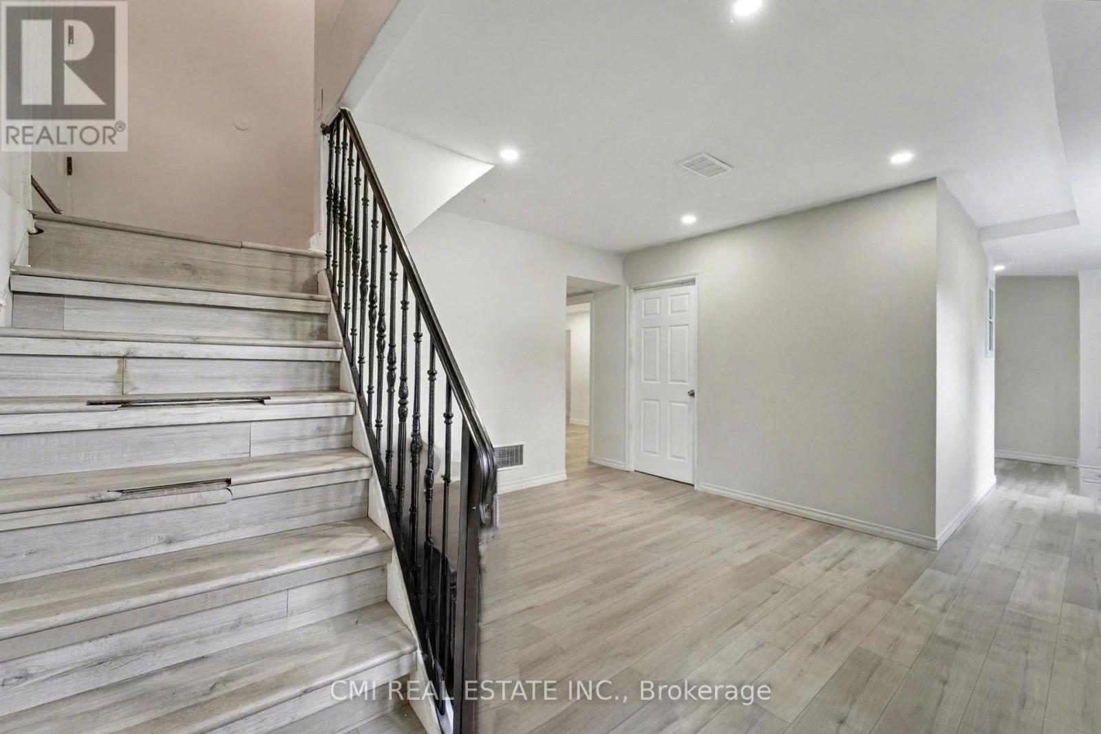 2610 Islington Avenue, Toronto, ON - Indoor Photo Showing Other Room