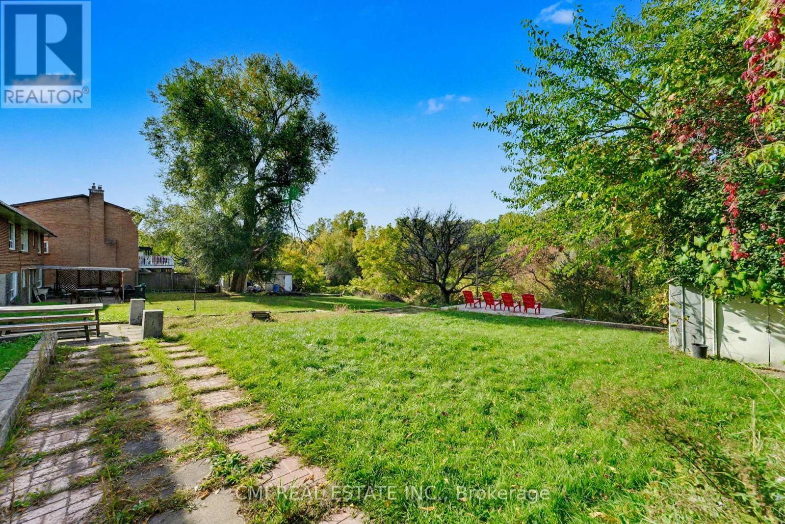 2610 Islington Avenue, Toronto, ON - Outdoor