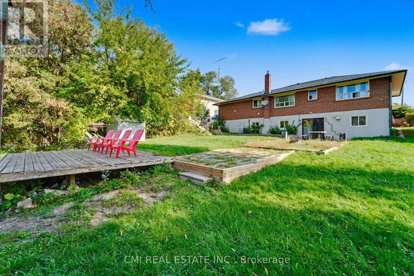 2610 Islington Avenue, Toronto, ON - Outdoor