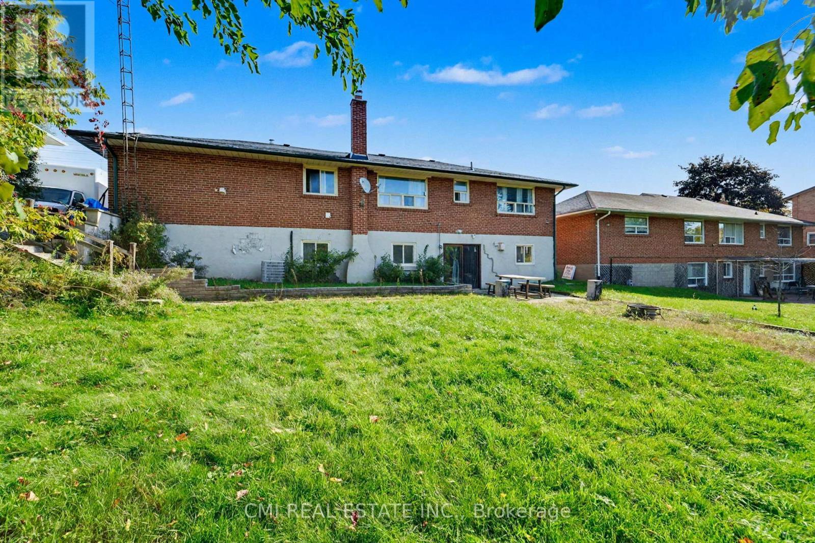 2610 Islington Avenue, Toronto, ON - Outdoor