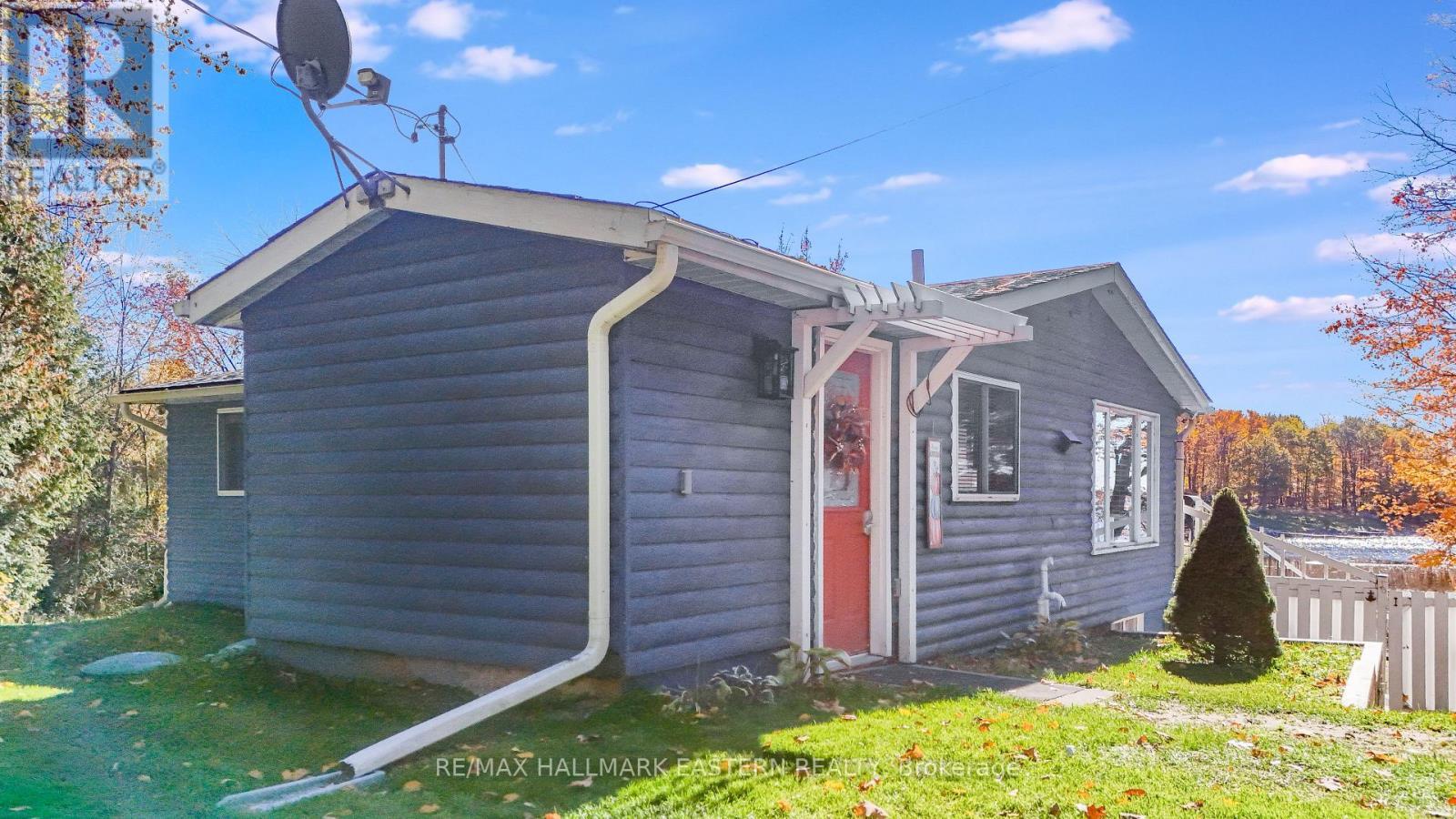 14 Franklin Street, Curve Lake First Nation 35 (Curve Lake First Nation), ON - Outdoor