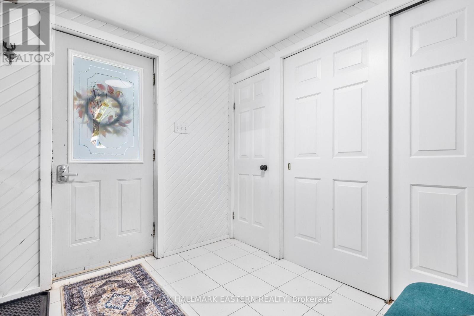 14 Franklin Street, Curve Lake First Nation 35 (Curve Lake First Nation), ON - Indoor Photo Showing Other Room