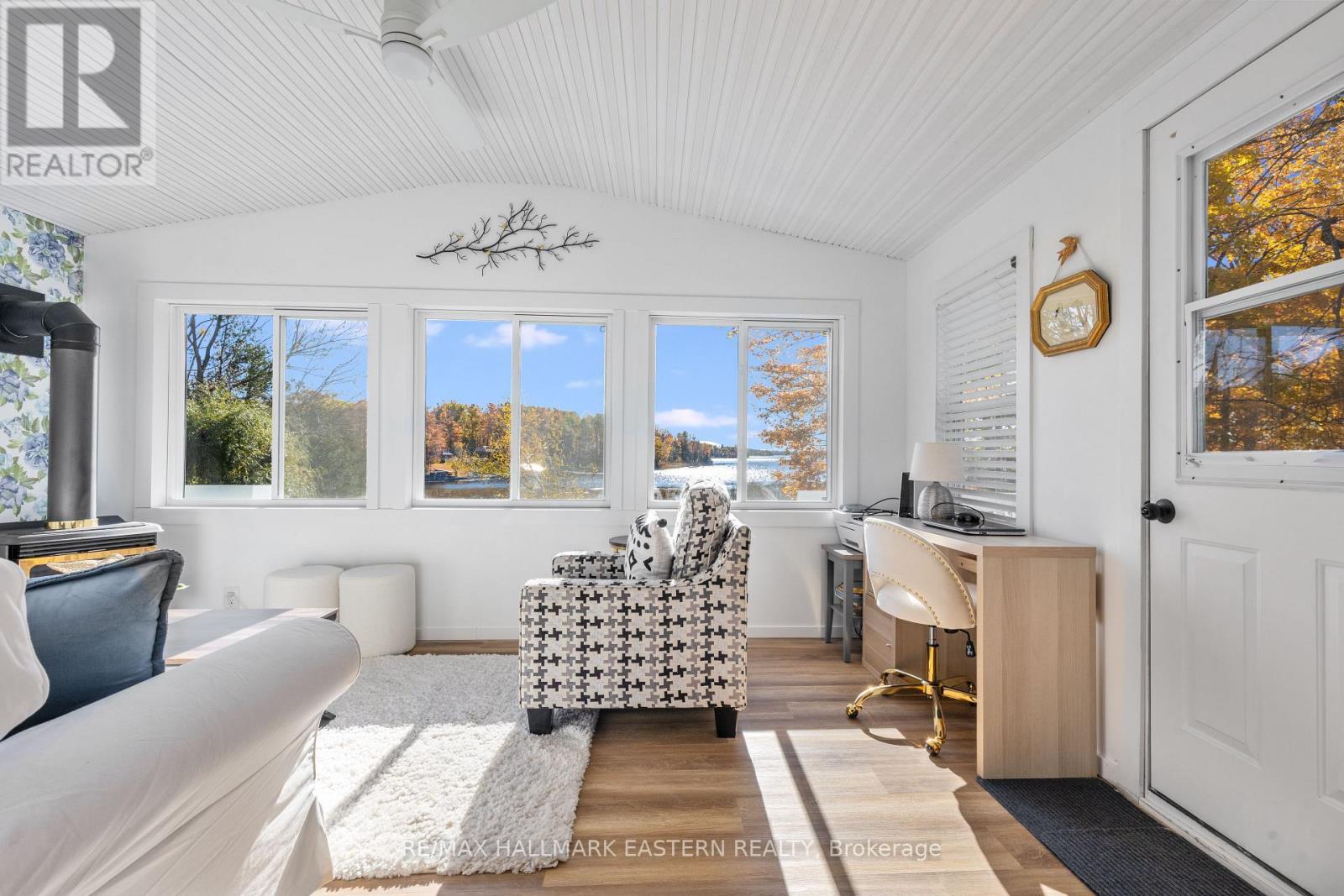 14 Franklin Street, Curve Lake First Nation 35 (Curve Lake First Nation), ON - Indoor Photo Showing Other Room