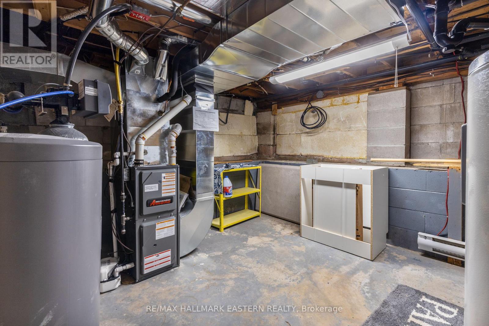 14 Franklin Street, Curve Lake First Nation 35 (Curve Lake First Nation), ON - Indoor Photo Showing Basement