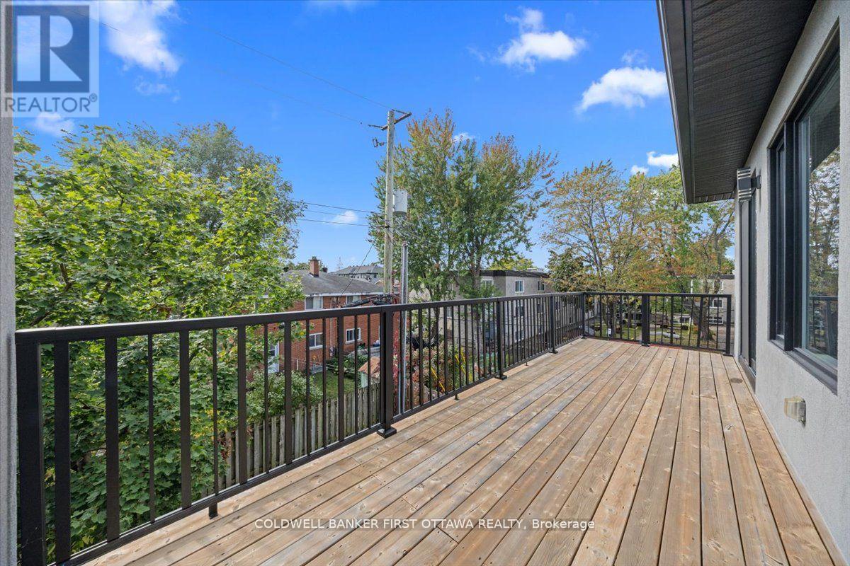 562 Queen Mary Street, Ottawa, ON - Outdoor With Deck Patio Veranda With Exterior