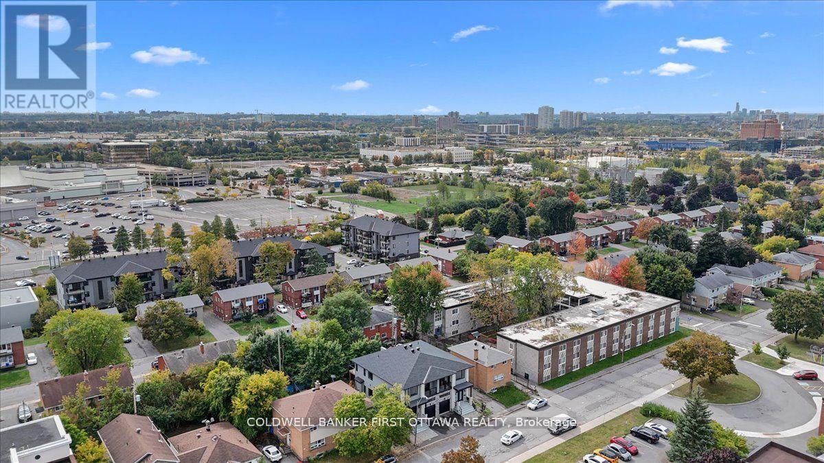 562 Queen Mary Street, Ottawa, ON - Outdoor With View