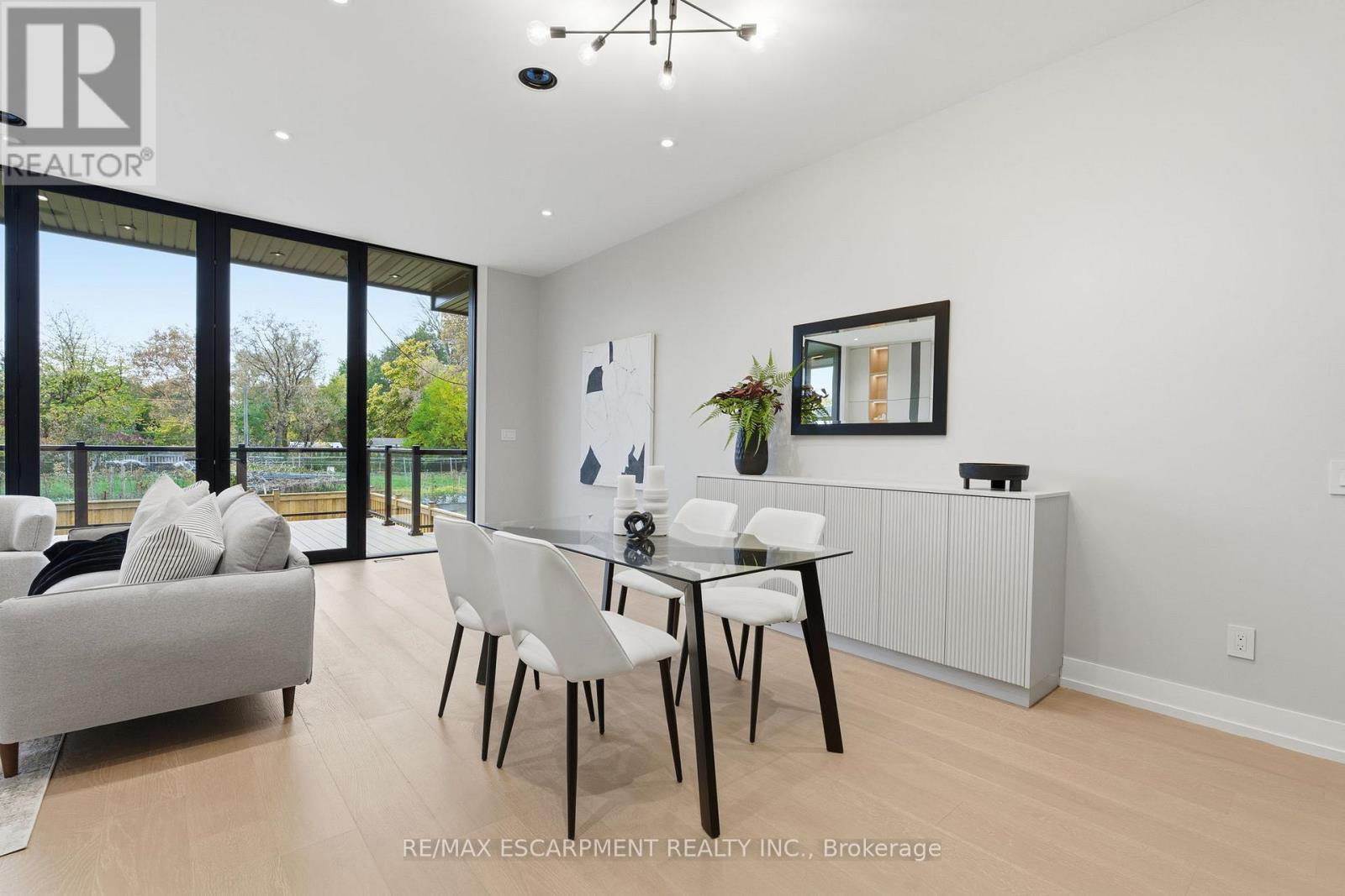 957 Halliday Avenue, Mississauga, ON - Indoor