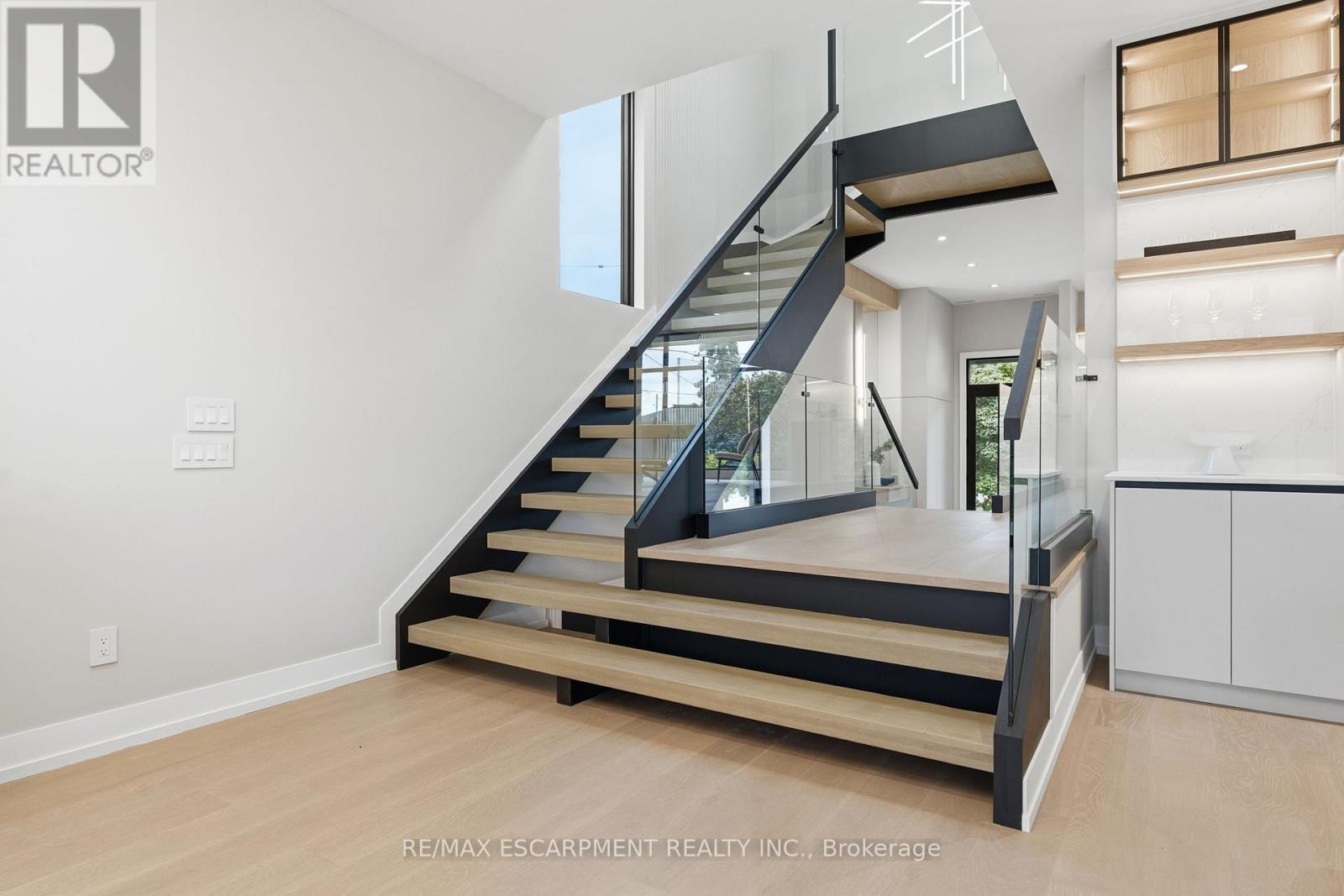 957 Halliday Avenue, Mississauga, ON - Indoor Photo Showing Other Room