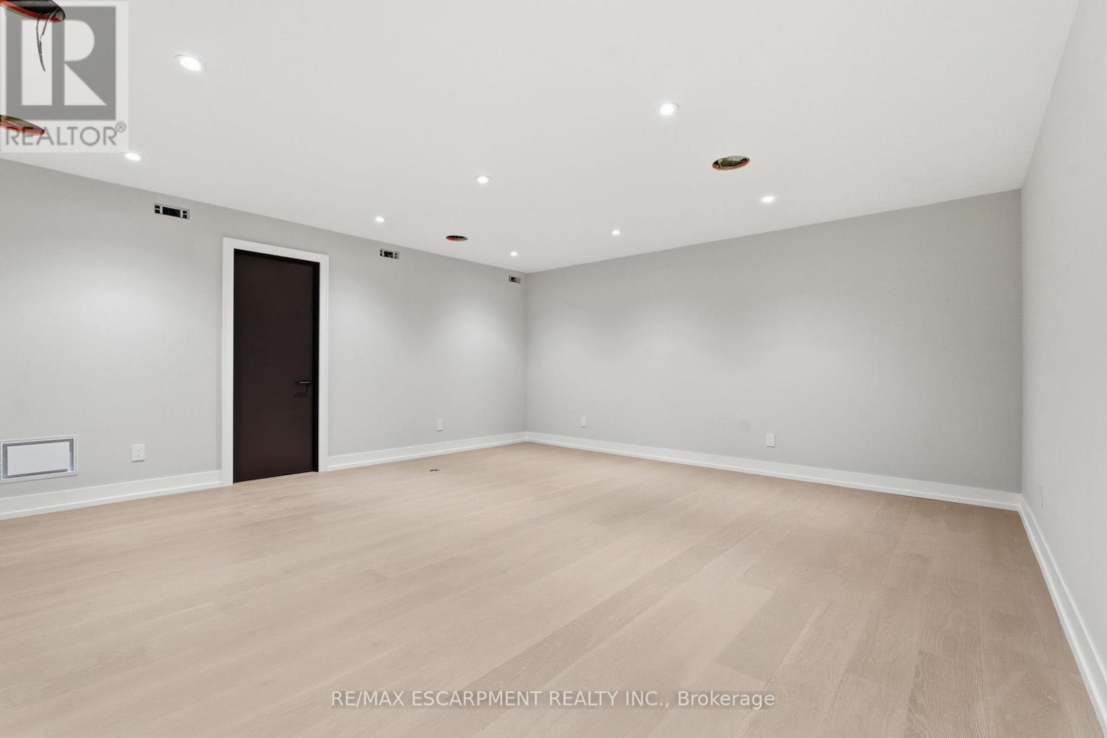 957 Halliday Avenue, Mississauga, ON - Indoor Photo Showing Other Room