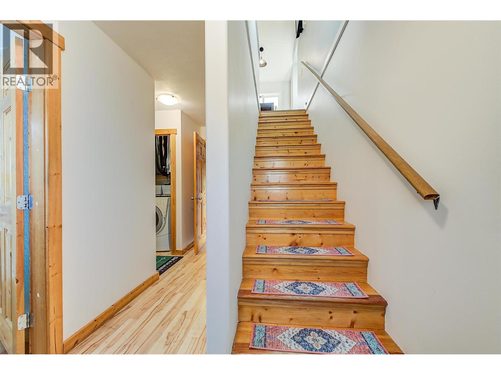 558-560 Cambridge Avenue, Kelowna, BC - Indoor Photo Showing Other Room