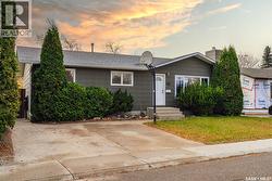 243 Roborecki CRESCENT  Saskatoon, SK S7K 5L1