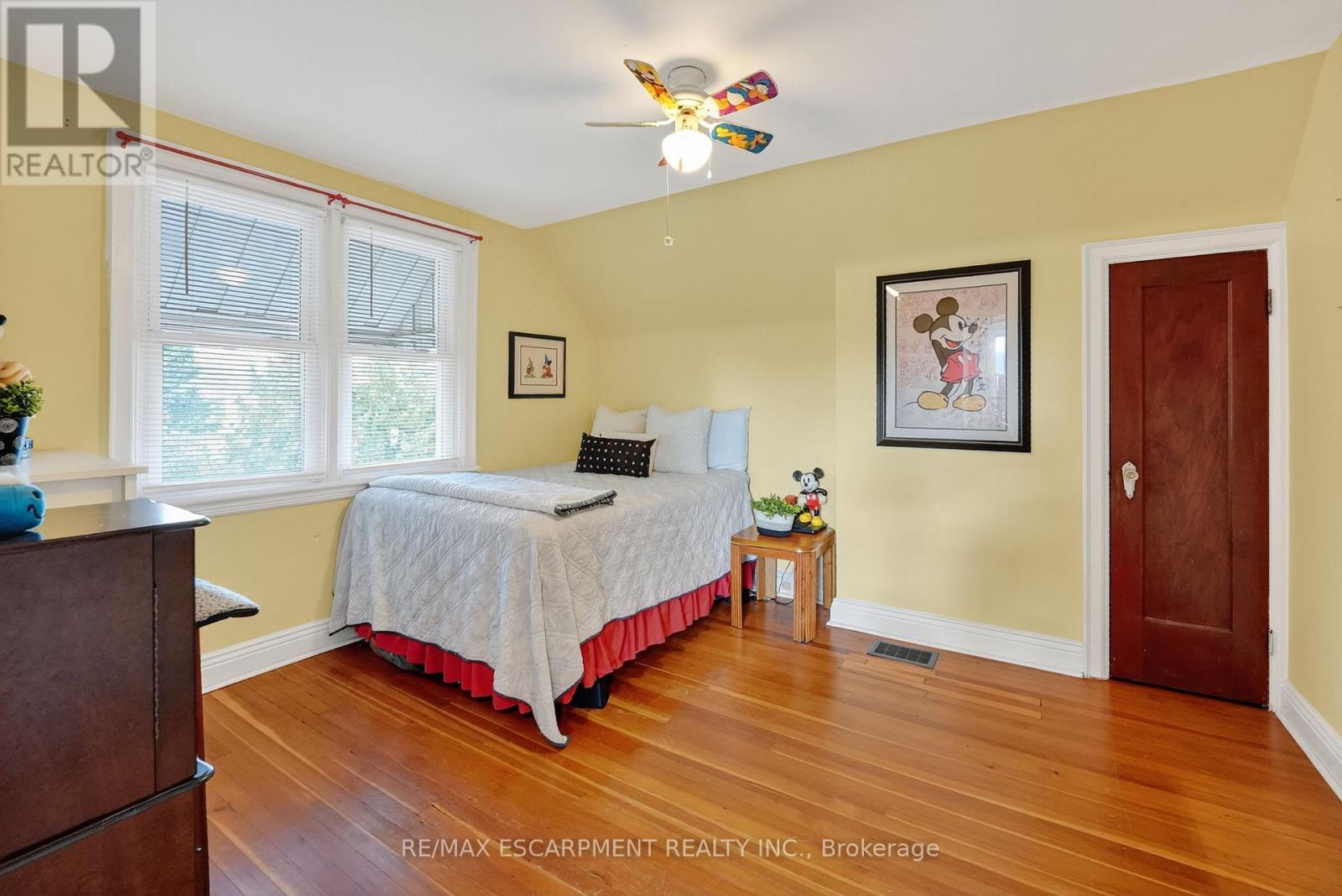 46 Weir Street S, Hamilton, ON - Indoor Photo Showing Bedroom