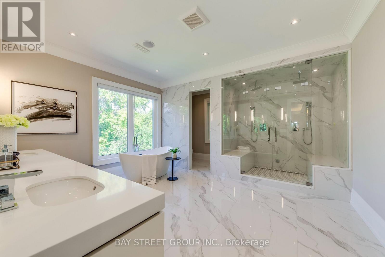 38 Kirk Drive, Markham, ON - Indoor Photo Showing Bathroom