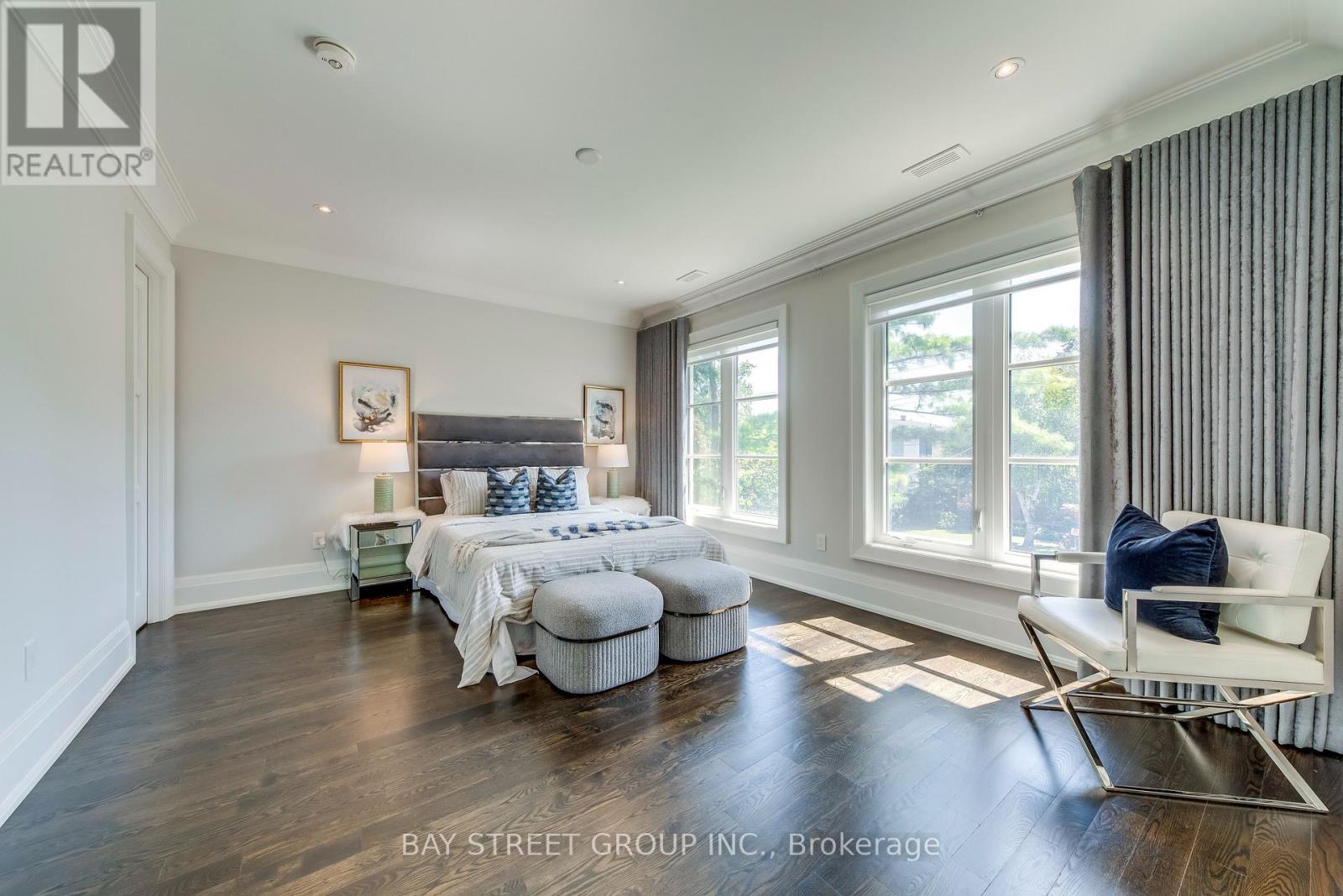 38 Kirk Drive, Markham, ON - Indoor Photo Showing Living Room