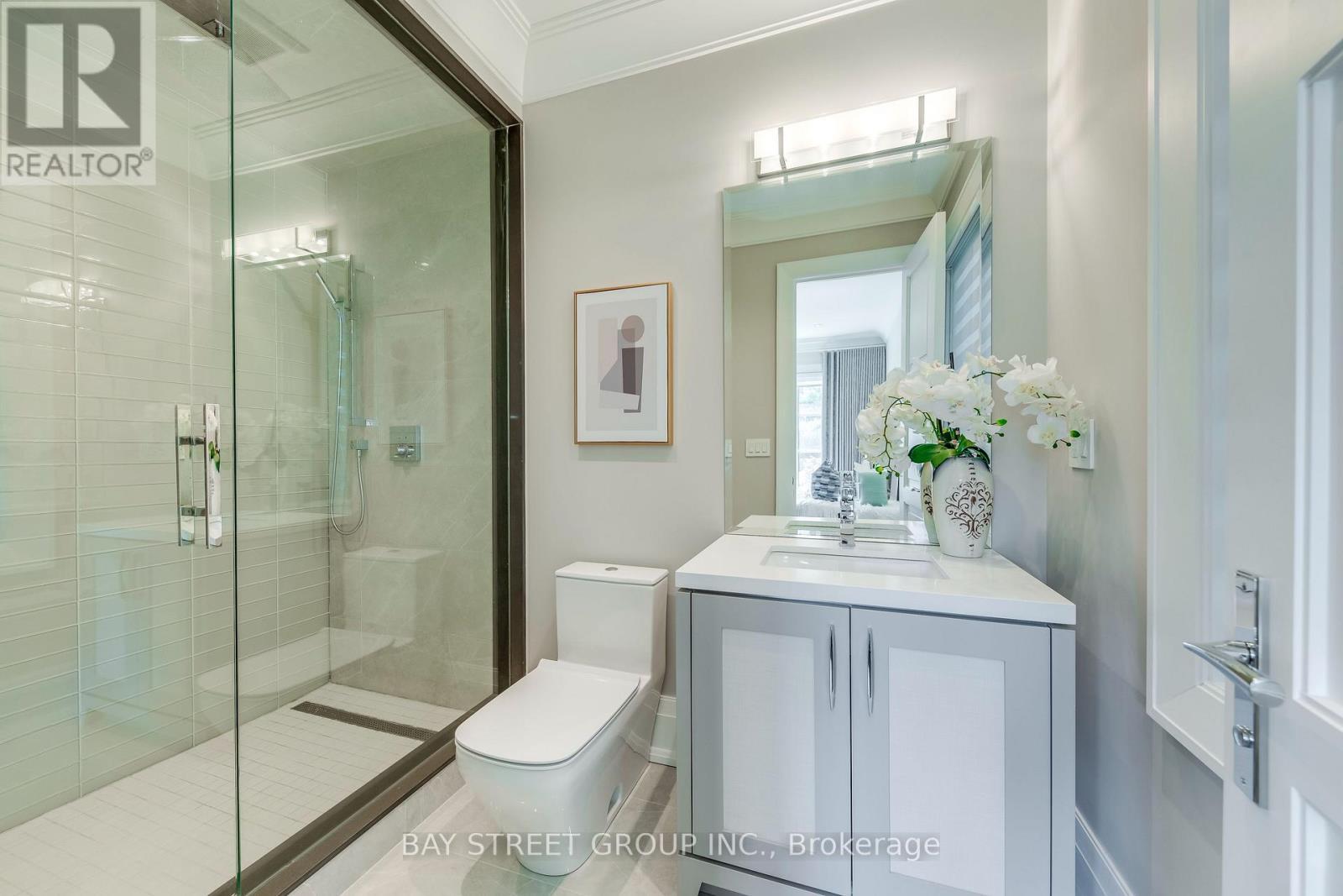 38 Kirk Drive, Markham, ON - Indoor Photo Showing Bathroom