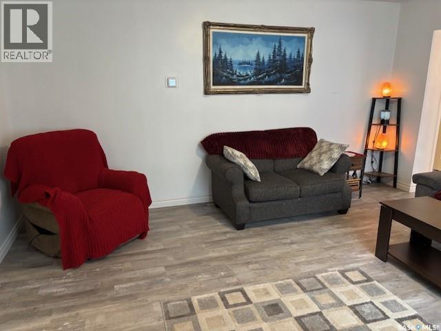 224 3Rd Avenue W, Canora, SK - Indoor Photo Showing Living Room