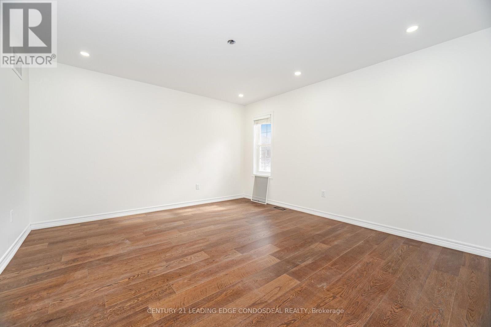 29 Wendelyn Drive, Richmond Hill, ON - Indoor Photo Showing Other Room