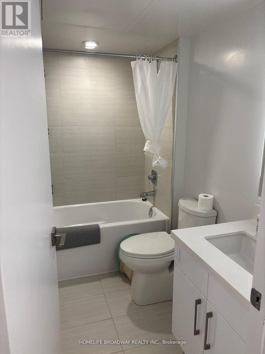 803 - 188 Cumberland Street, Toronto, ON - Indoor Photo Showing Bathroom
