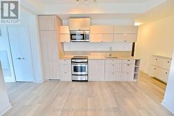 1910 - 290 ADELAIDE STREET W Toronto, ON M5V 0P3