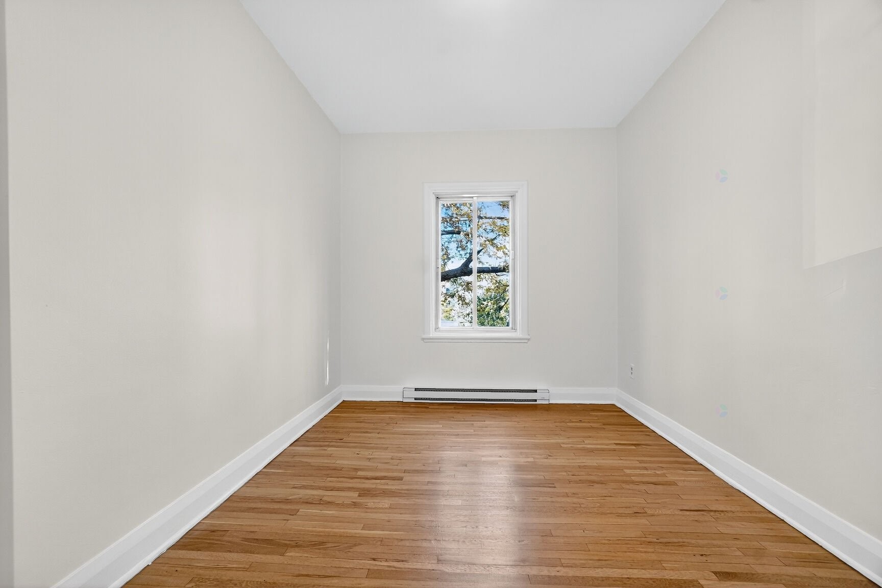 Chambre à coucher - 4615 Av. Marcil, Montréal (Côte-Des-Neiges/Notre-Dame-De-Grâce), QC - Indoor Photo Showing Other Room