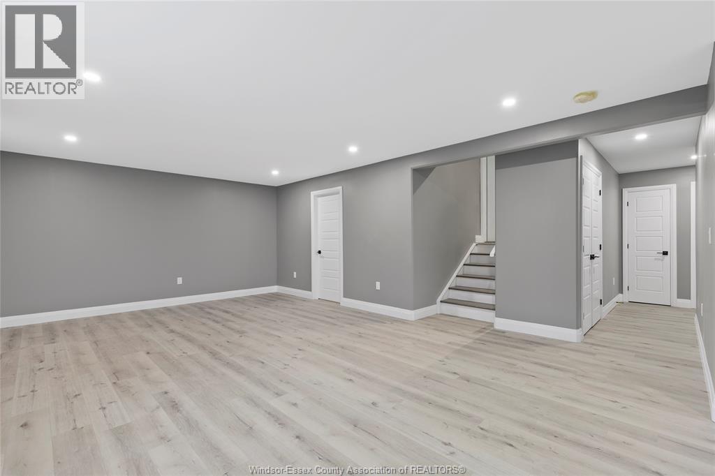 302B Kempt, Amherstburg, ON - Indoor Photo Showing Other Room